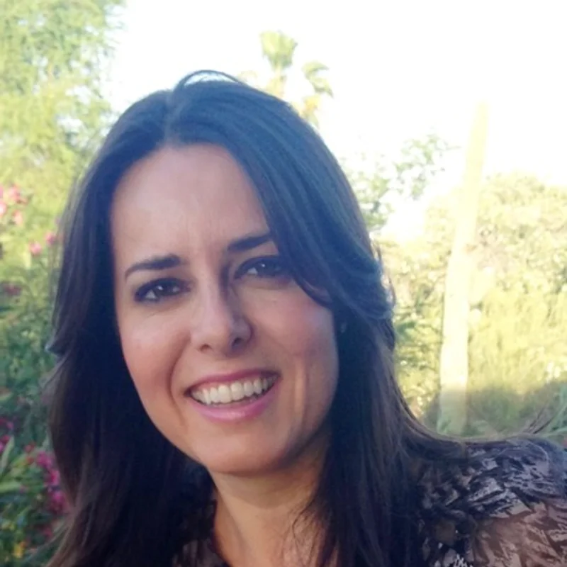 Portrait of Claudia Giron, L.C.S.W.